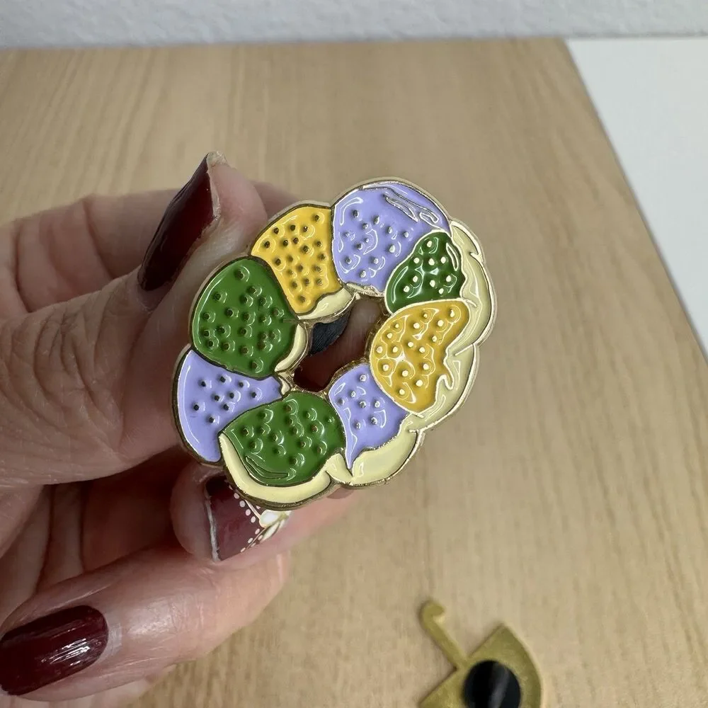 Mardi Gras Krewe Pins LA Alligator, King Cake, Parasol From YouTube Event